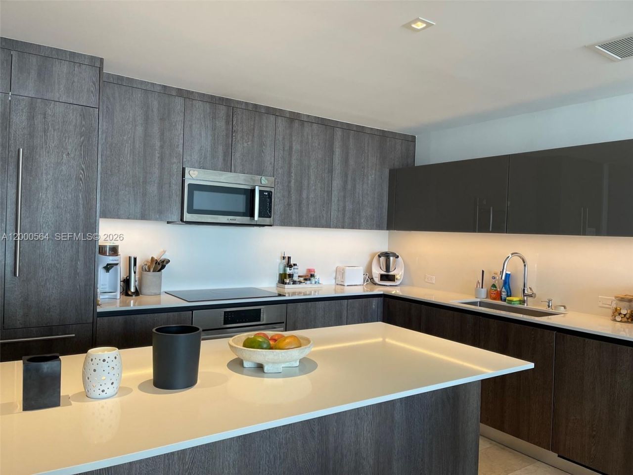 68 SE 6th St, Unit 2409, Miami, FL 33131 Photo