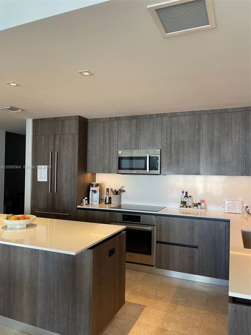 68 SE 6th St, Unit 2409, Miami, FL 33131 Photo