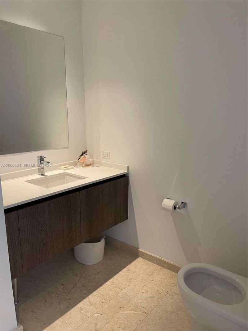 68 SE 6th St, Unit 2409, Miami, FL 33131 Photo