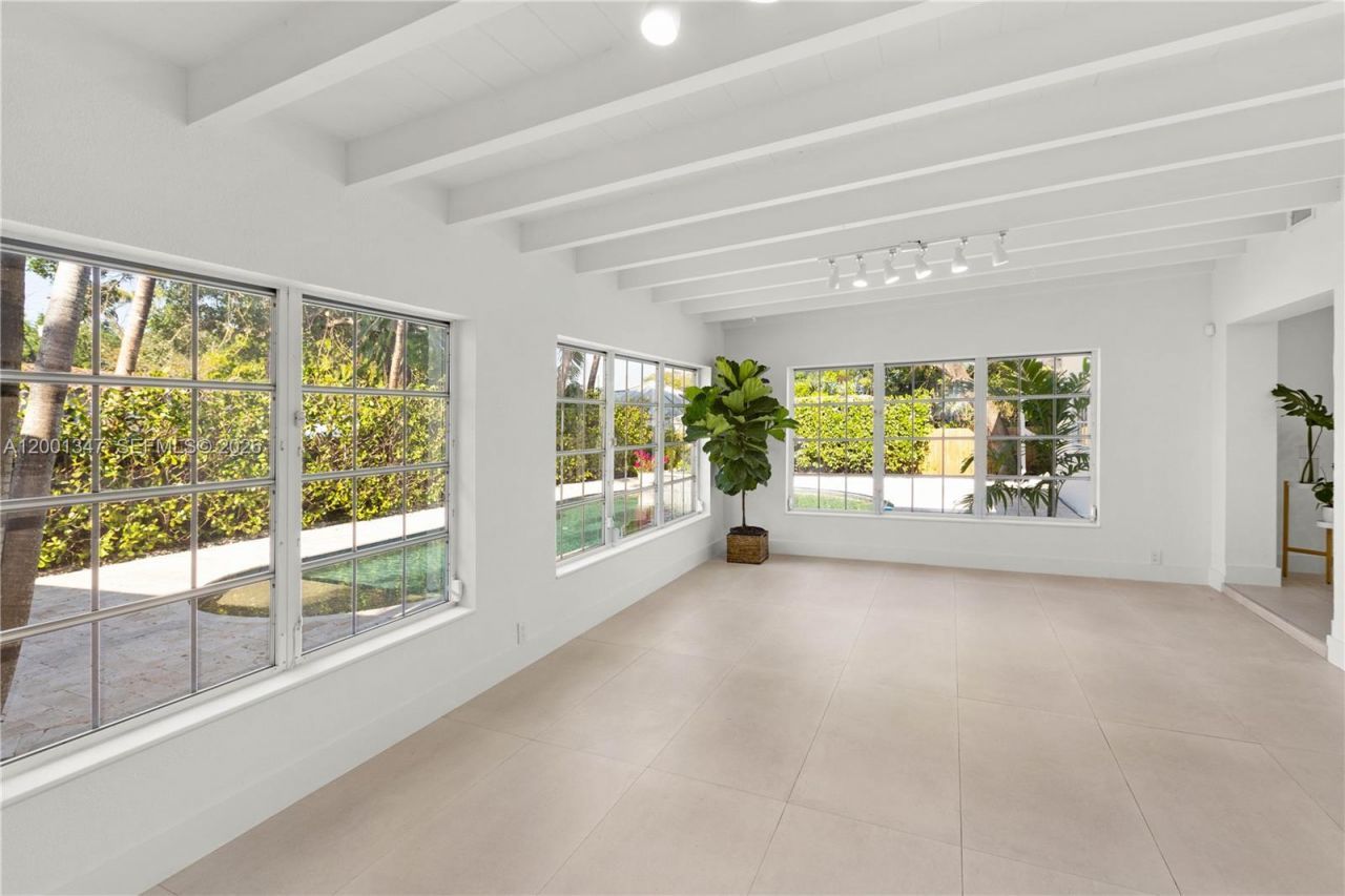 6605 SW 61st St, South Miami, FL 33143 Photo