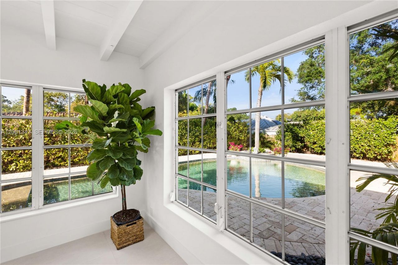 6605 SW 61st St, South Miami, FL 33143 Photo