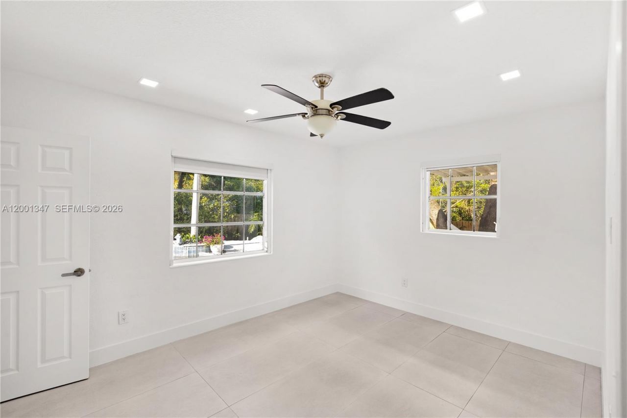 6605 SW 61st St, South Miami, FL 33143 Photo
