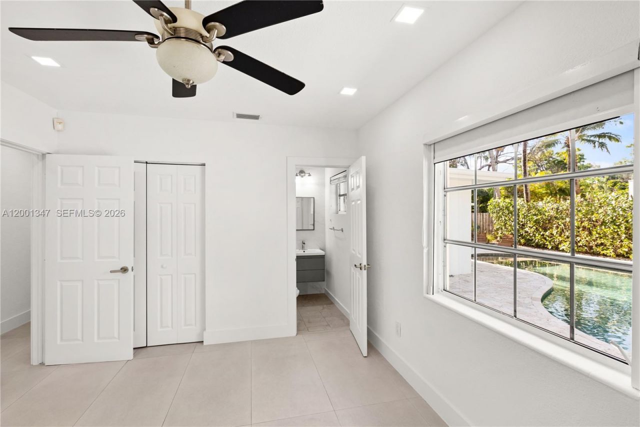 6605 SW 61st St, South Miami, FL 33143 Photo