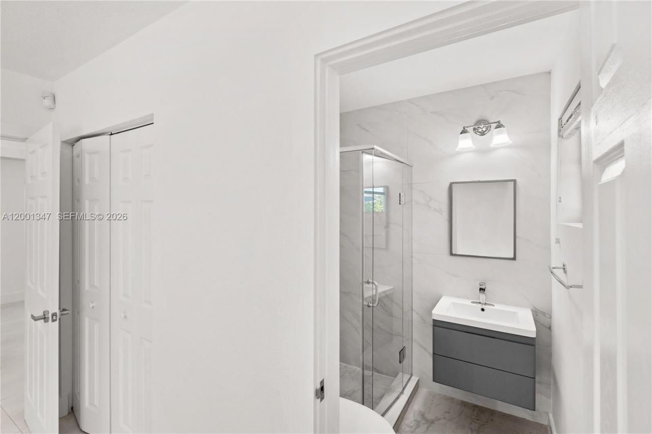 6605 SW 61st St, South Miami, FL 33143 Photo