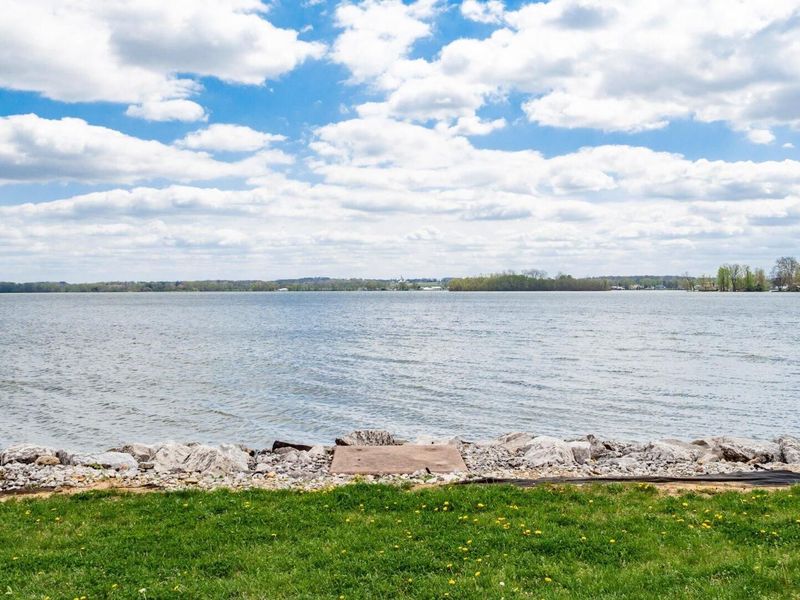 13150 W Bank Drive NE, Millersport, OH 43046 Photo 2