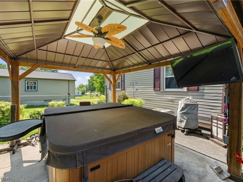 7000 Navarre Road SW, Massillon, OH 44646 Photo 10