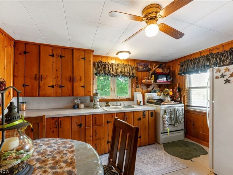 7000 Navarre Road SW, Massillon, OH 44646 Photo 22