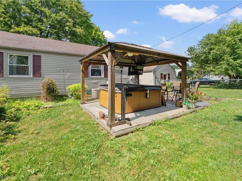 7000 Navarre Road SW, Massillon, OH 44646 Photo 9