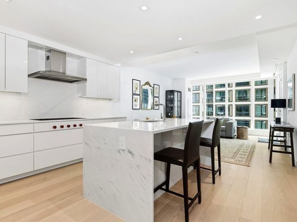 150 Seaport Blvd, Unit 8A, Boston, MA 02210