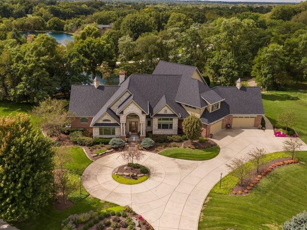 2901 Pepper Creek Bridge Pkwy , Valparaiso, IN 46385