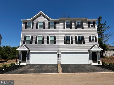 734 FAWN WAY, Unit LOT 13, PENNSBURG, PA 18073