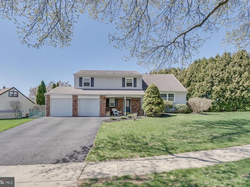 225 Buttonwood Drive, Feasterville Trevose, PA 19053 Main Photo