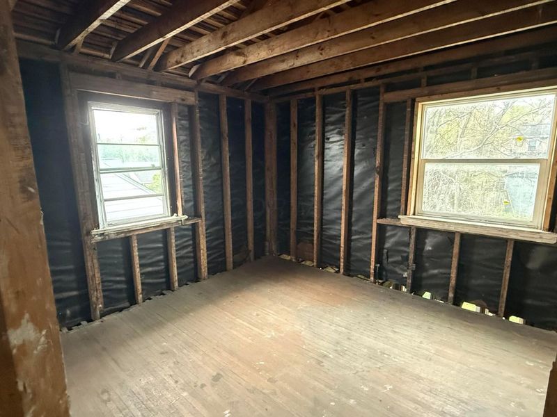 1079 Ellsworth Avenue, Columbus, OH 43206 Photo 10