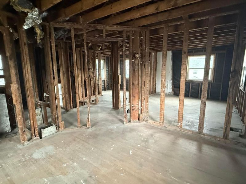 1079 Ellsworth Avenue, Columbus, OH 43206 Photo 16