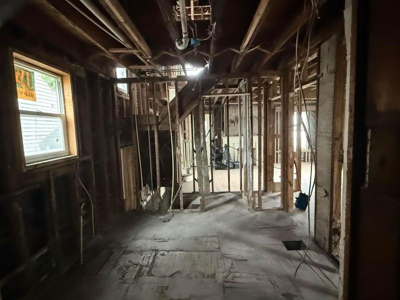 1079 Ellsworth Avenue, Columbus, OH 43206 Photo 7