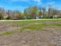 315 & 335 N St. Mary's Road, Green Oaks, IL 60048 primary photo