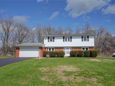 633 Chatelaine Drive , Webster, NY 14580