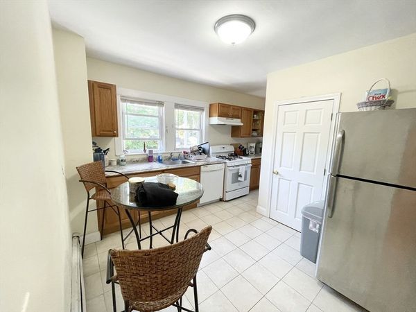 31 High St, Unit 2, Brookline, MA 02445