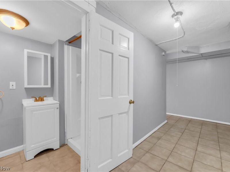 1791 Forest Drive, Euclid, OH 44117 Photo 21