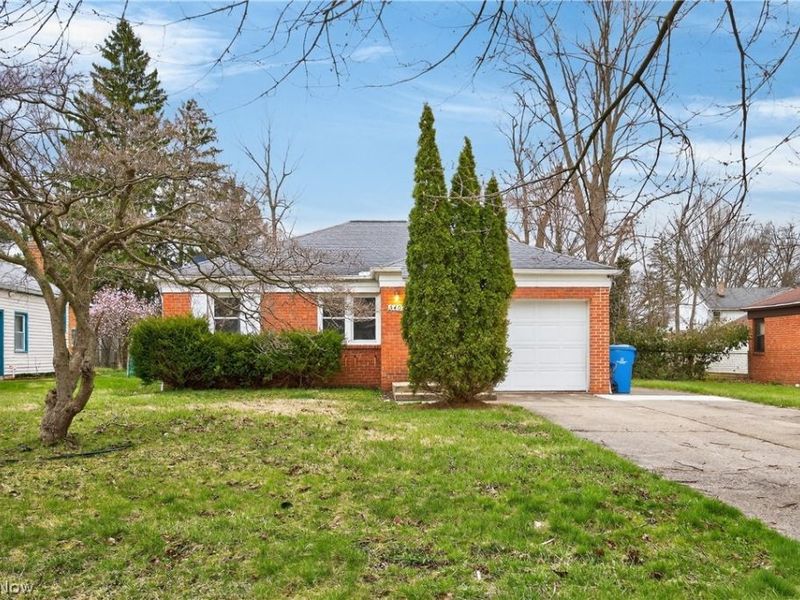 5407 Porter Road, North Olmsted, OH 44070 Photo 1