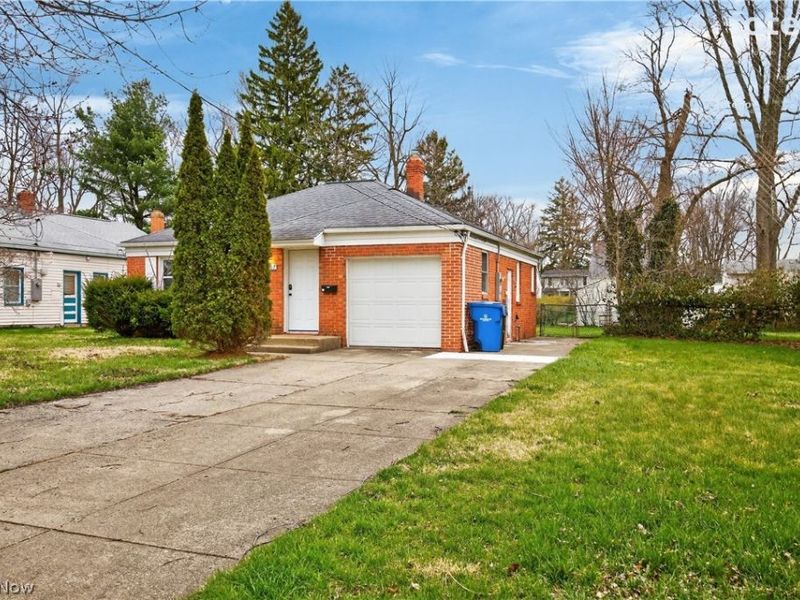 5407 Porter Road, North Olmsted, OH 44070 Photo 3