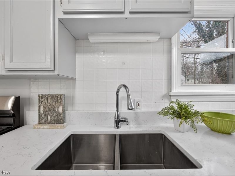 5407 Porter Road, North Olmsted, OH 44070 Photo 9