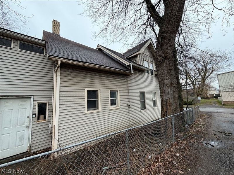 3150 W 40th Street, Cleveland, OH 44109 Photo 11