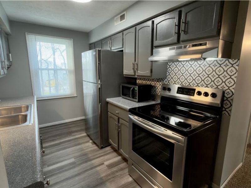 4780 Pinoak Drive, Vermilion, OH 44089 Photo 12