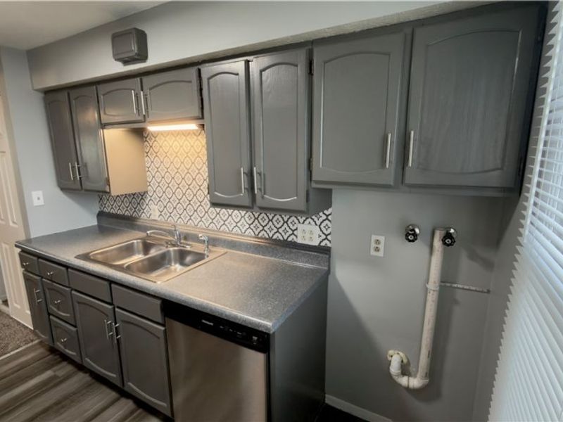 4780 Pinoak Drive, Vermilion, OH 44089 Photo 13