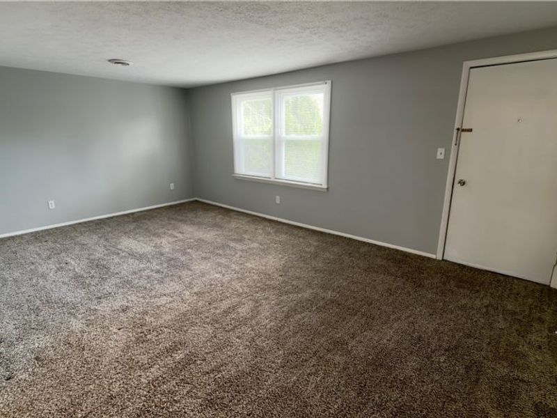 4780 Pinoak Drive, Vermilion, OH 44089 Photo 4