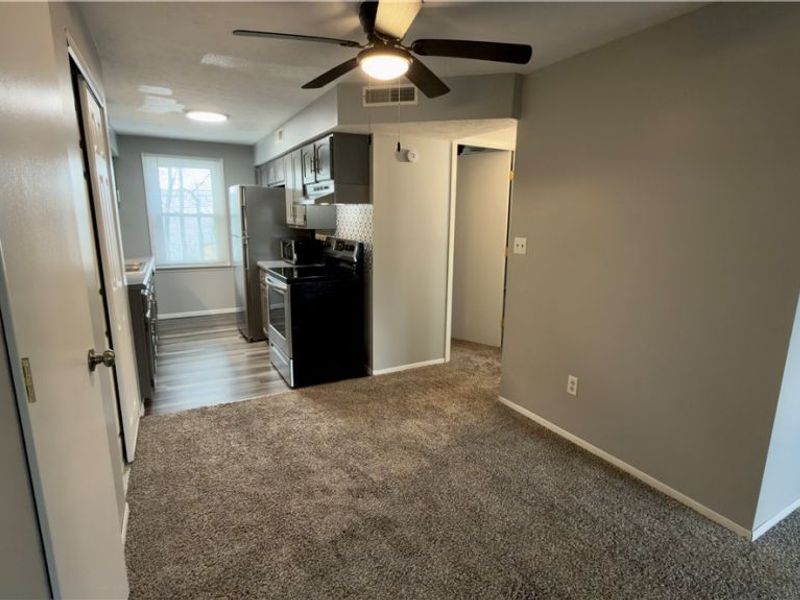 4780 Pinoak Drive, Vermilion, OH 44089 Photo 9