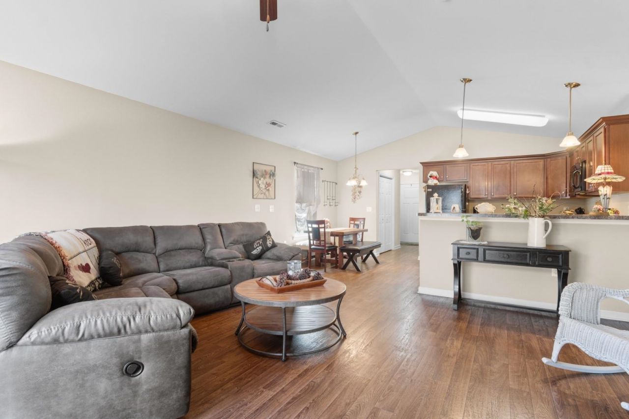 1421 Leatherman Rd. Photo 13