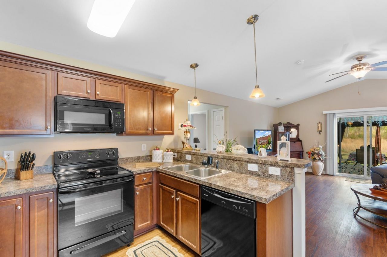 1421 Leatherman Rd. Photo 5