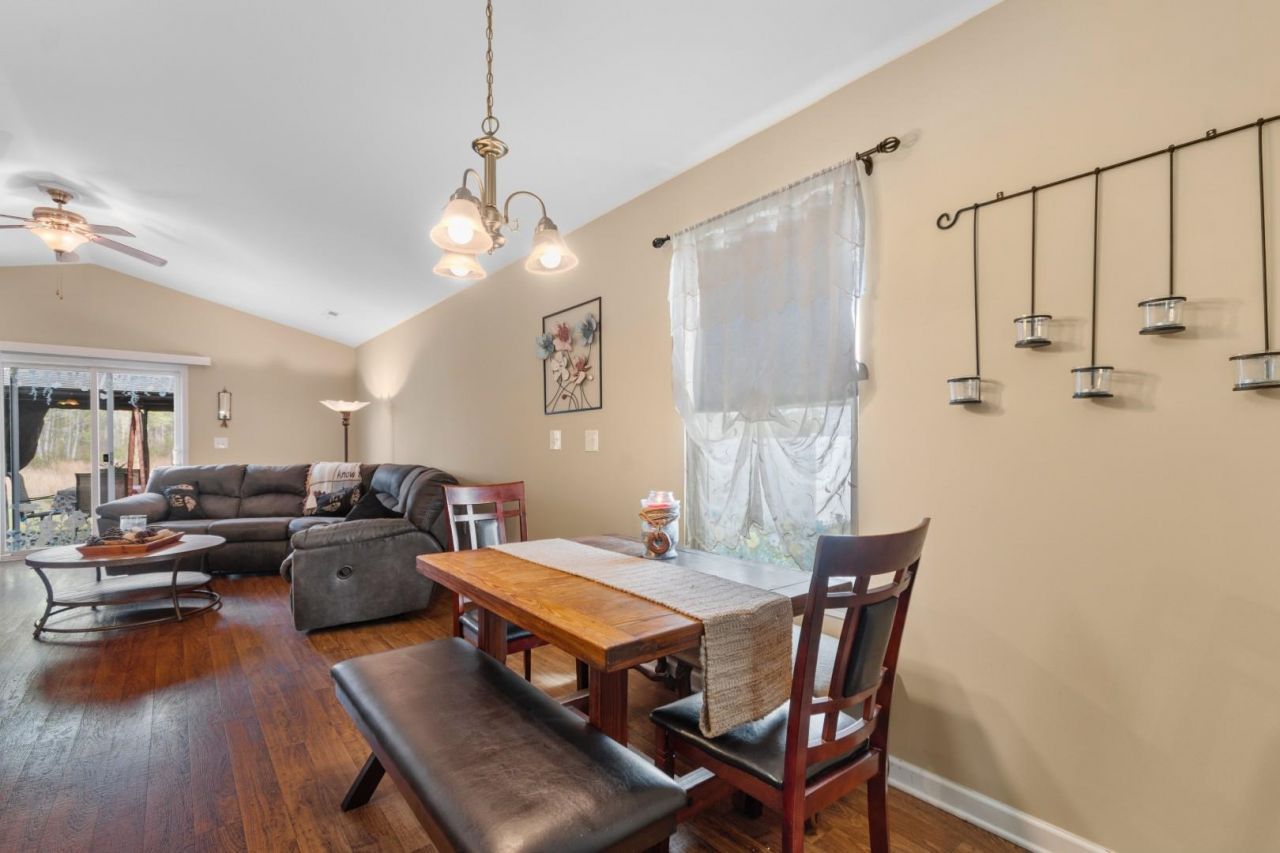 1421 Leatherman Rd. Photo 9