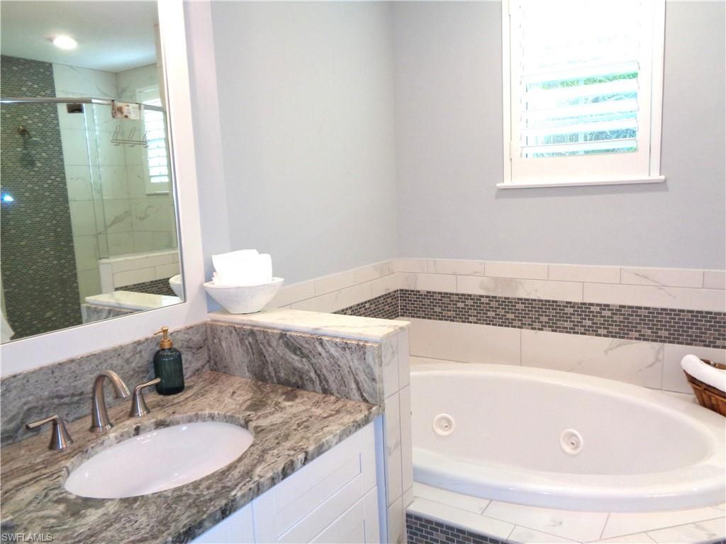 575 El Camino Real, Unit 6, Naples, FL 34119 Photo