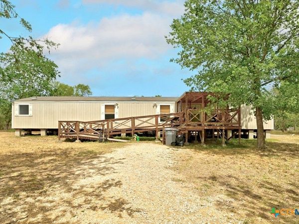 232 Sparrow Trail , Dale, TX 78616