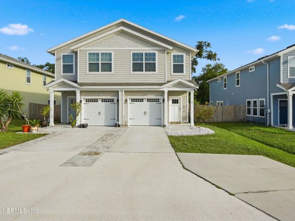 2239 PINE Place, Neptune Beach, FL 32266