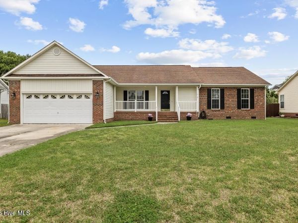 103 Richmond Drive, Jacksonville, NC 28540