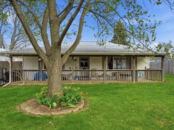 113 GRANT Street, Washington, IL 61571