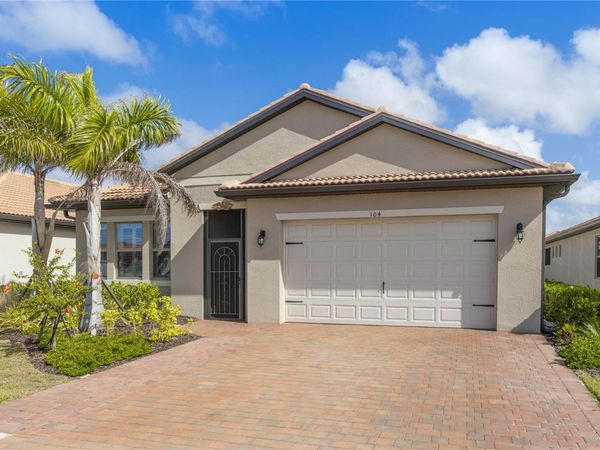 104 VILLORESI BOULEVARD , NOKOMIS, FL 34275