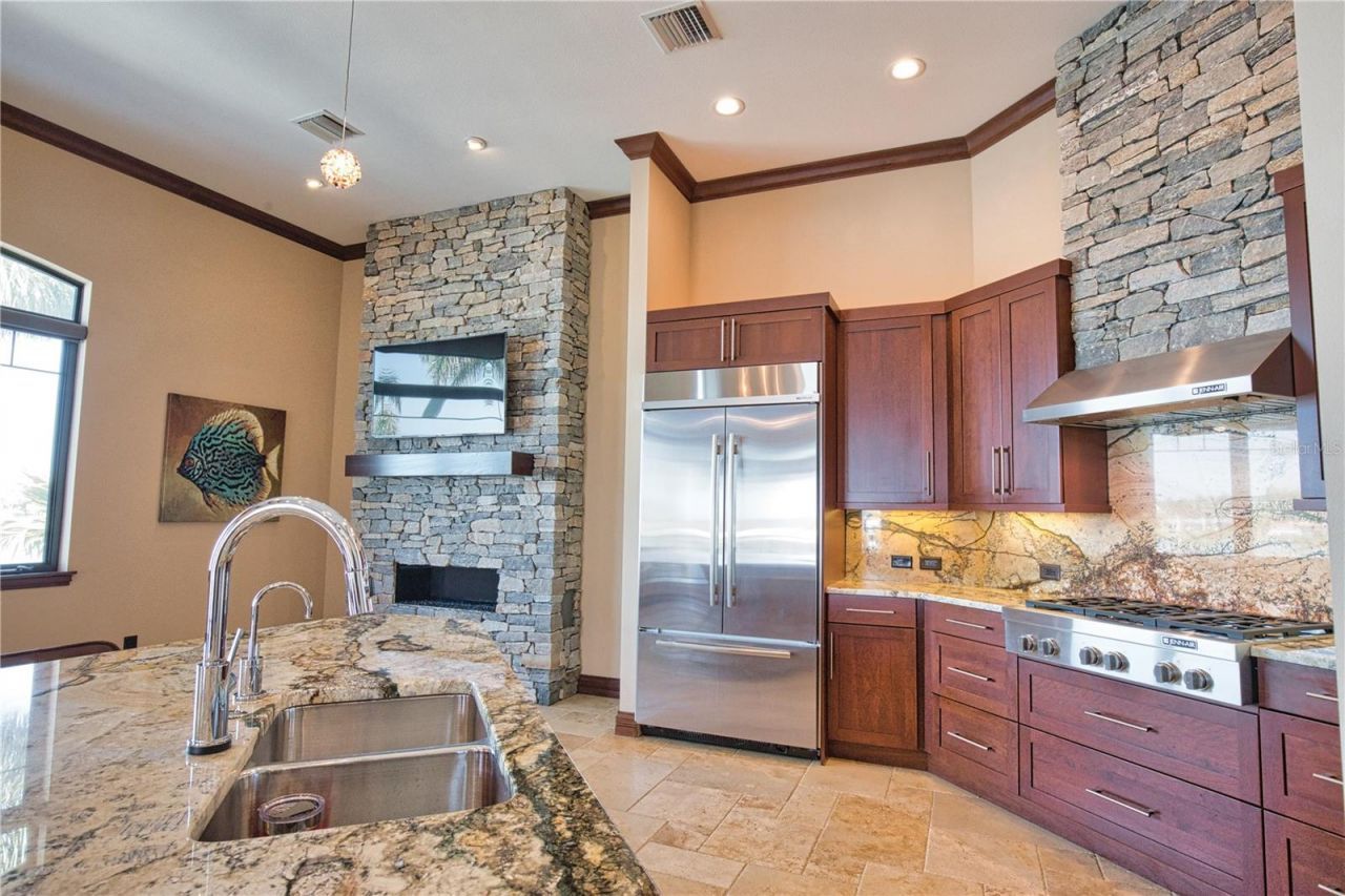 420 Palmetto Crescent, Nokomis, FL 34275 Photo