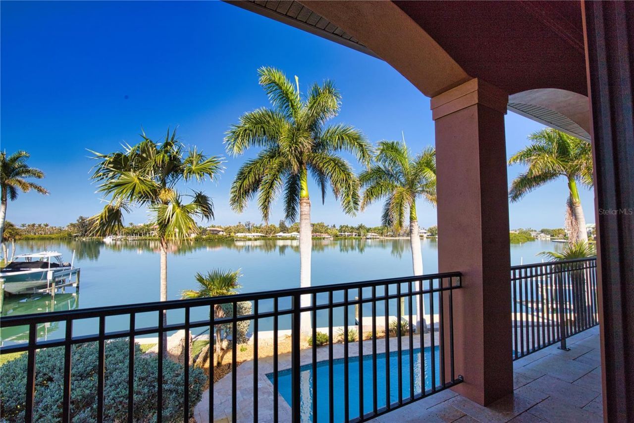 420 Palmetto Crescent, Nokomis, FL 34275 Photo