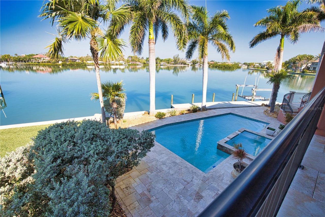 420 Palmetto Crescent, Nokomis, FL 34275 Photo