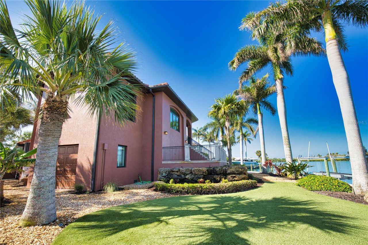 420 Palmetto Crescent, Nokomis, FL 34275 Photo