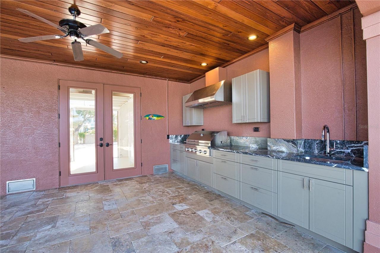 420 Palmetto Crescent, Nokomis, FL 34275 Photo