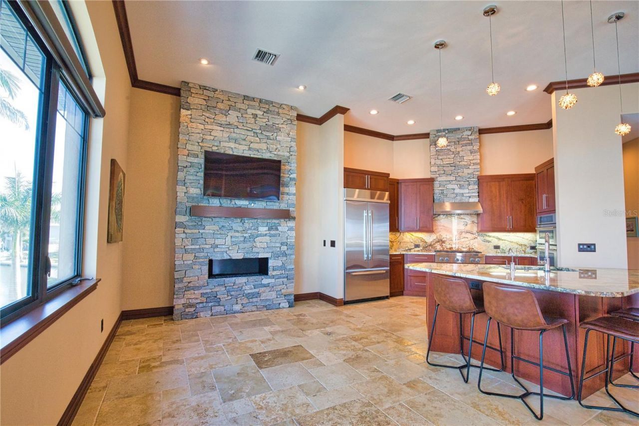 420 Palmetto Crescent, Nokomis, FL 34275 Photo