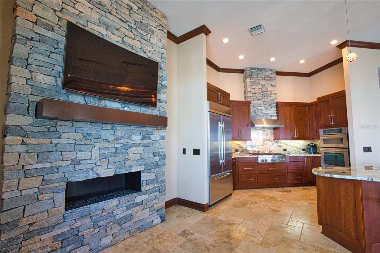 420 Palmetto Crescent, Nokomis, FL 34275 Photo