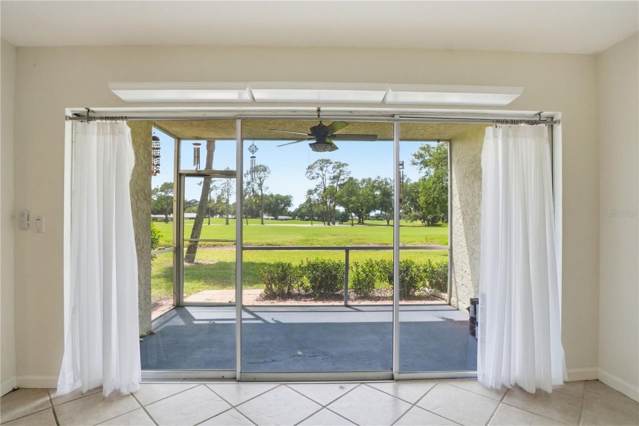7860 Palm Aire Lane, Unit 103, Sarasota, FL 34243 Photo