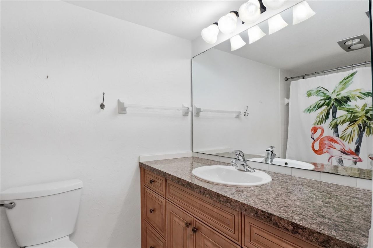 7860 Palm Aire Lane, Unit 103, Sarasota, FL 34243 Photo