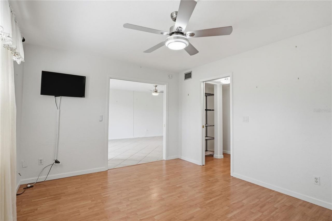 7860 Palm Aire Lane, Unit 103, Sarasota, FL 34243 Photo
